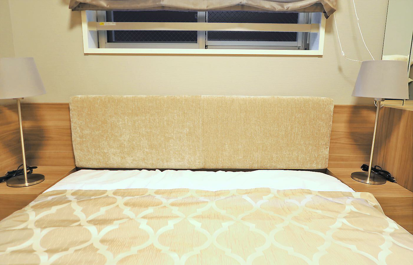 壁面設置型ベッドヘッド（extended bedheads）：ルポゼ・クリエーション：大阪・広島：オーダーメイド：モデルルーム